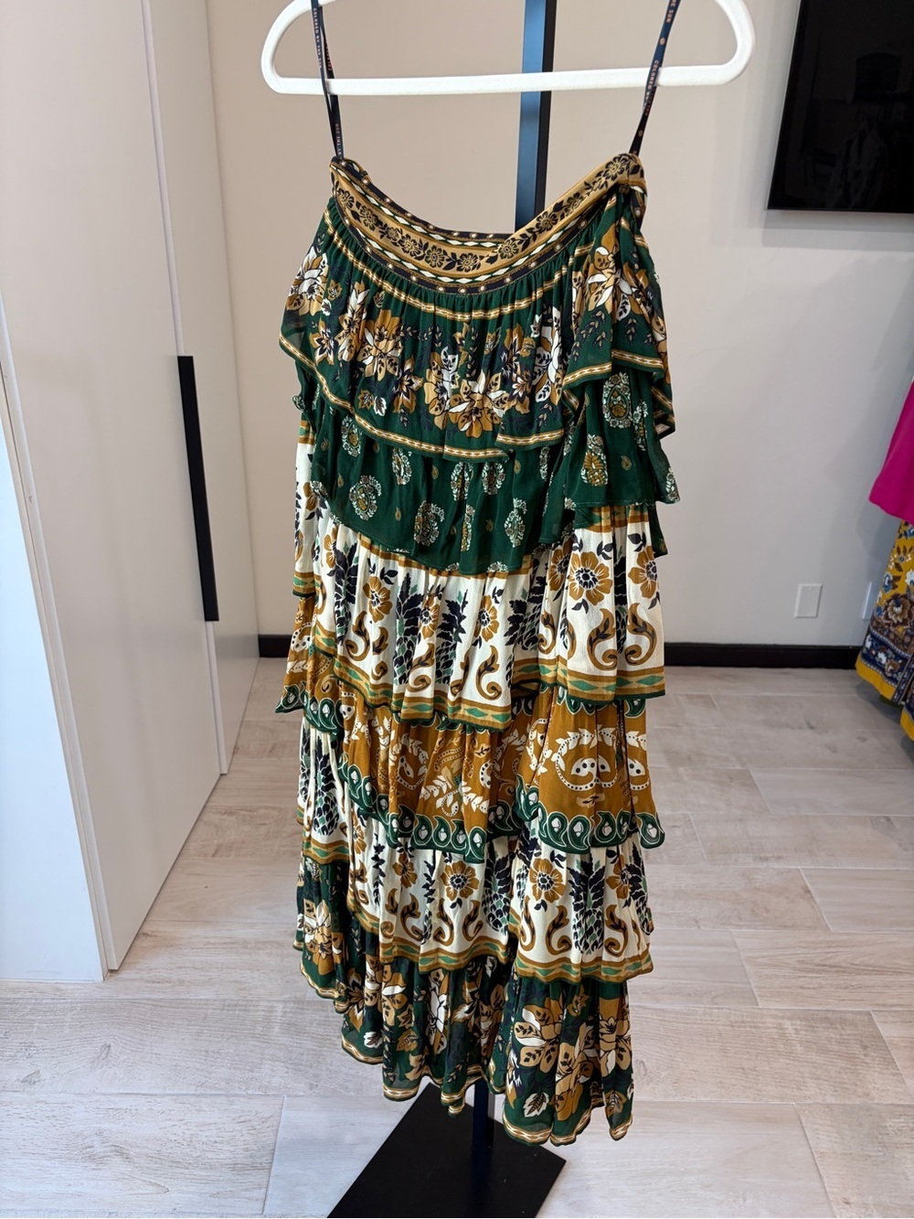 Farm Rio: Green Ayla Mixed Scarves Layered
Maxi Skirt - Picture 7 of 10